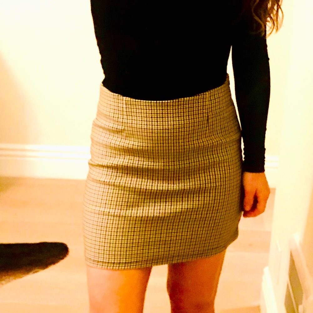 Plaid mini skirt